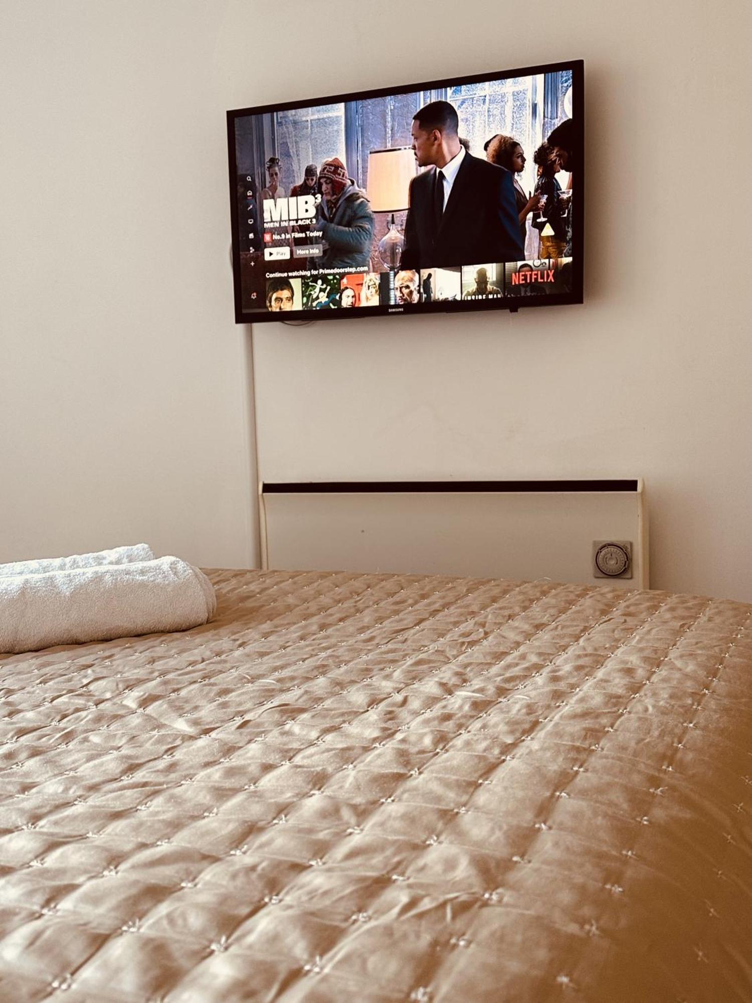 Deluxe City Apt, Beautiful River View,Free Parking No Balcony Leeds  Luaran gambar